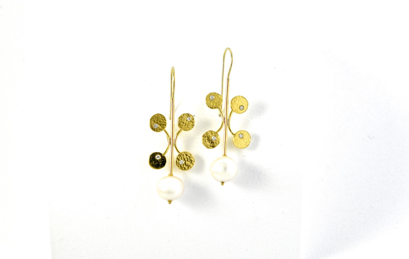 earrings / gold hammered 22k discs + diamonds + pearls
